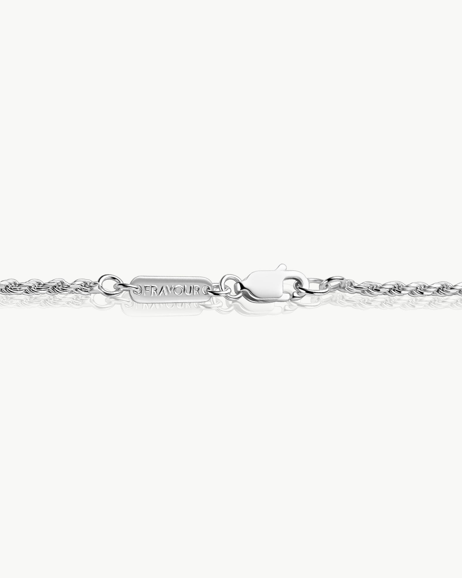 sterling silver rope bracelet clasp and finishing details – Fravour
#material_925 Sterling Silver