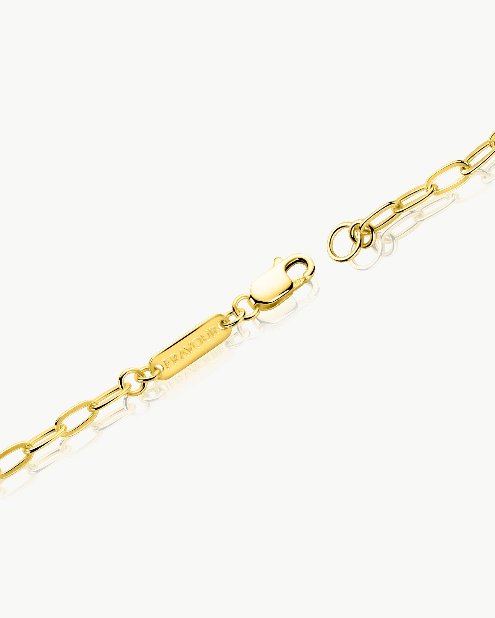 gold plated oval chain clasp and finishing details – Fravour
#material_14ct Gold Plated