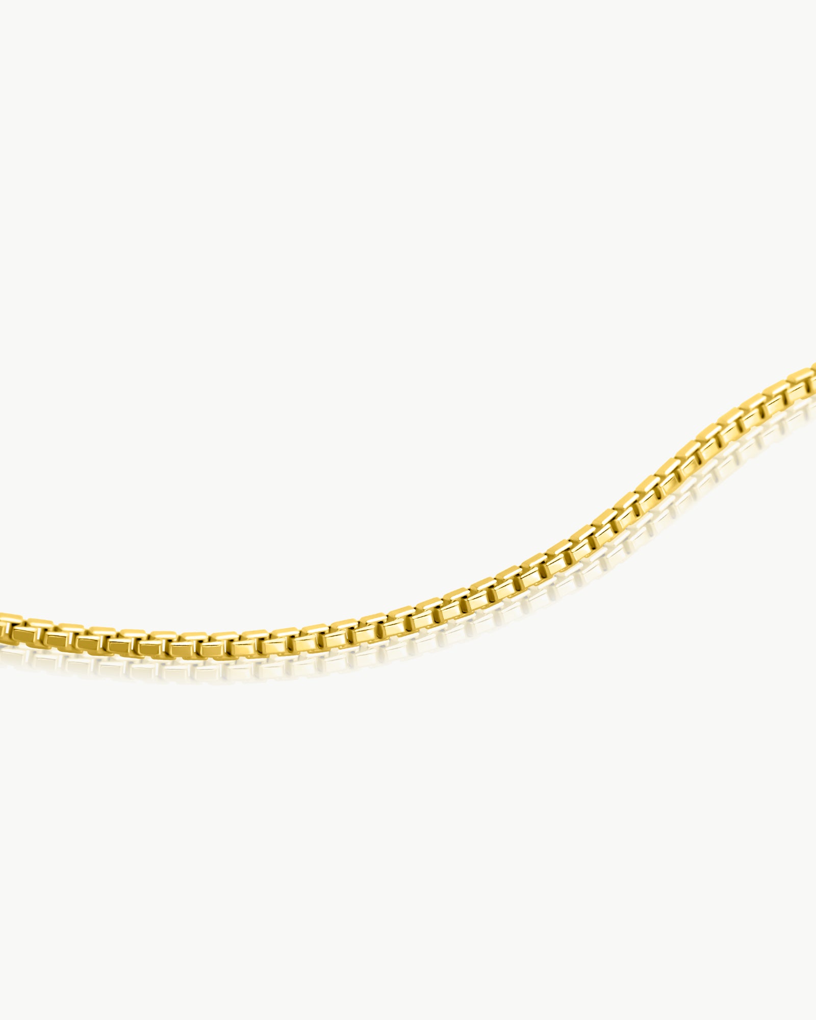 box bracelet link detail in gold plated finish – Fravour
#material_14ct Gold Plated