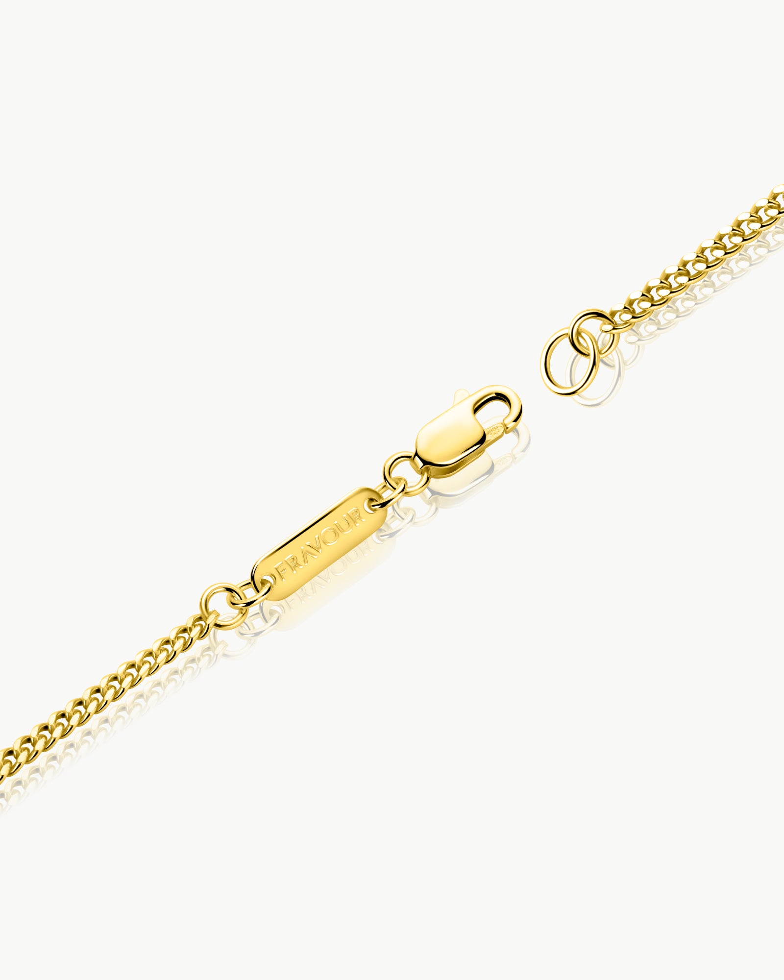 gold plated curb chain clasp and finishing details – Fravour
#material_14ct Gold Plated