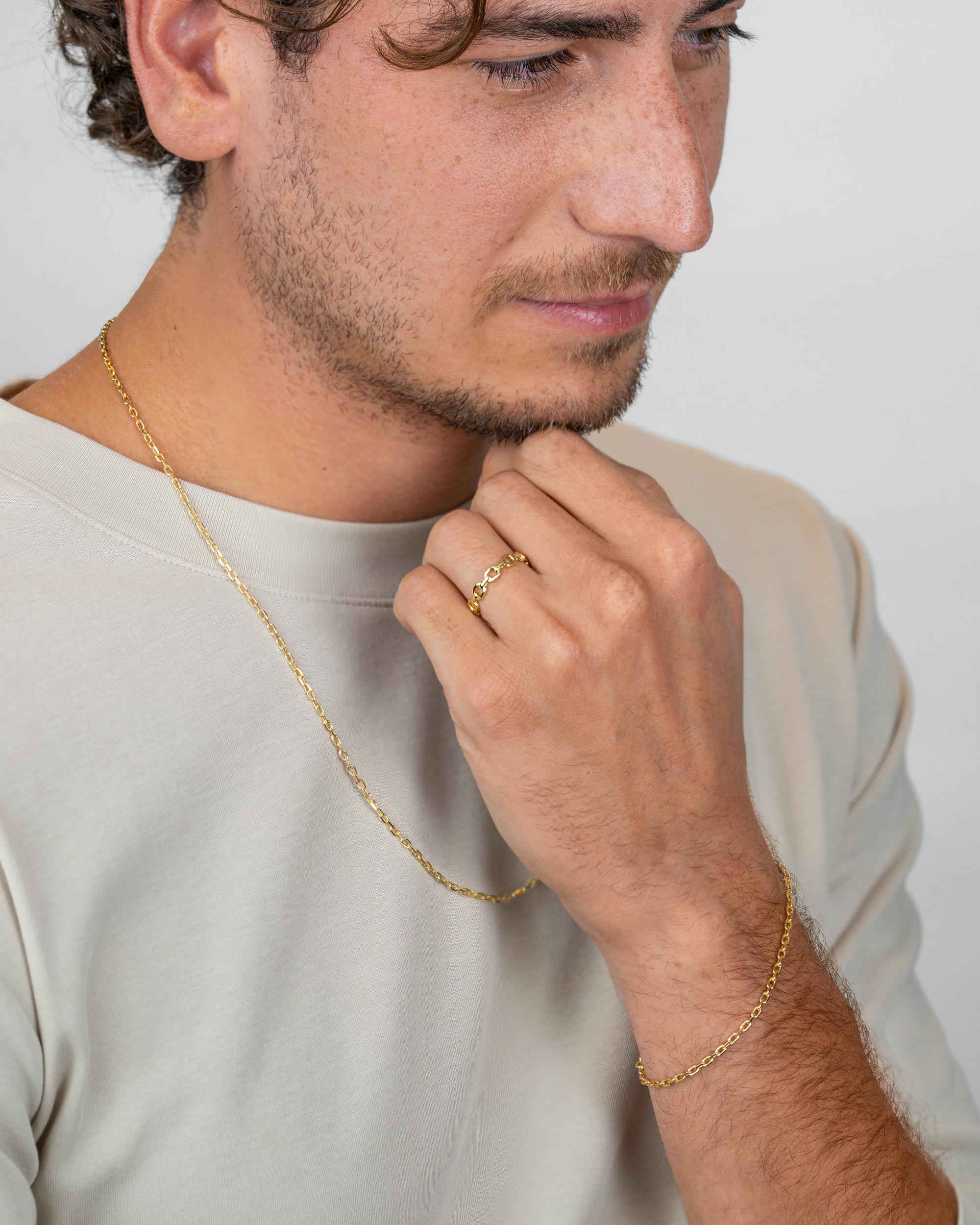 men’s gold plated cable chain styled on model – Fravour
#material_14ct Gold Plated