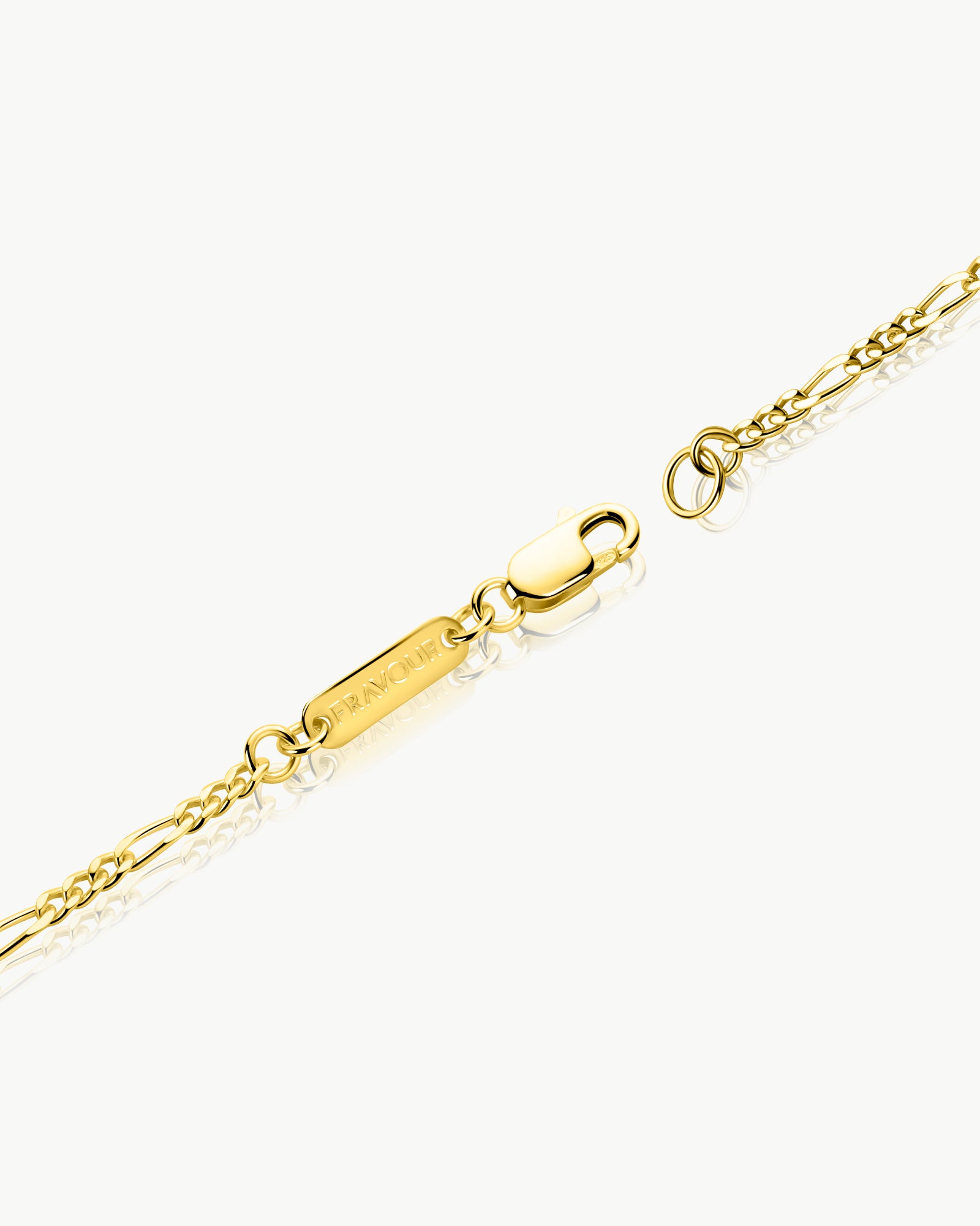 gold plated figaro chain clasp and finishing details – Fravour
#material_14ct Gold Plated