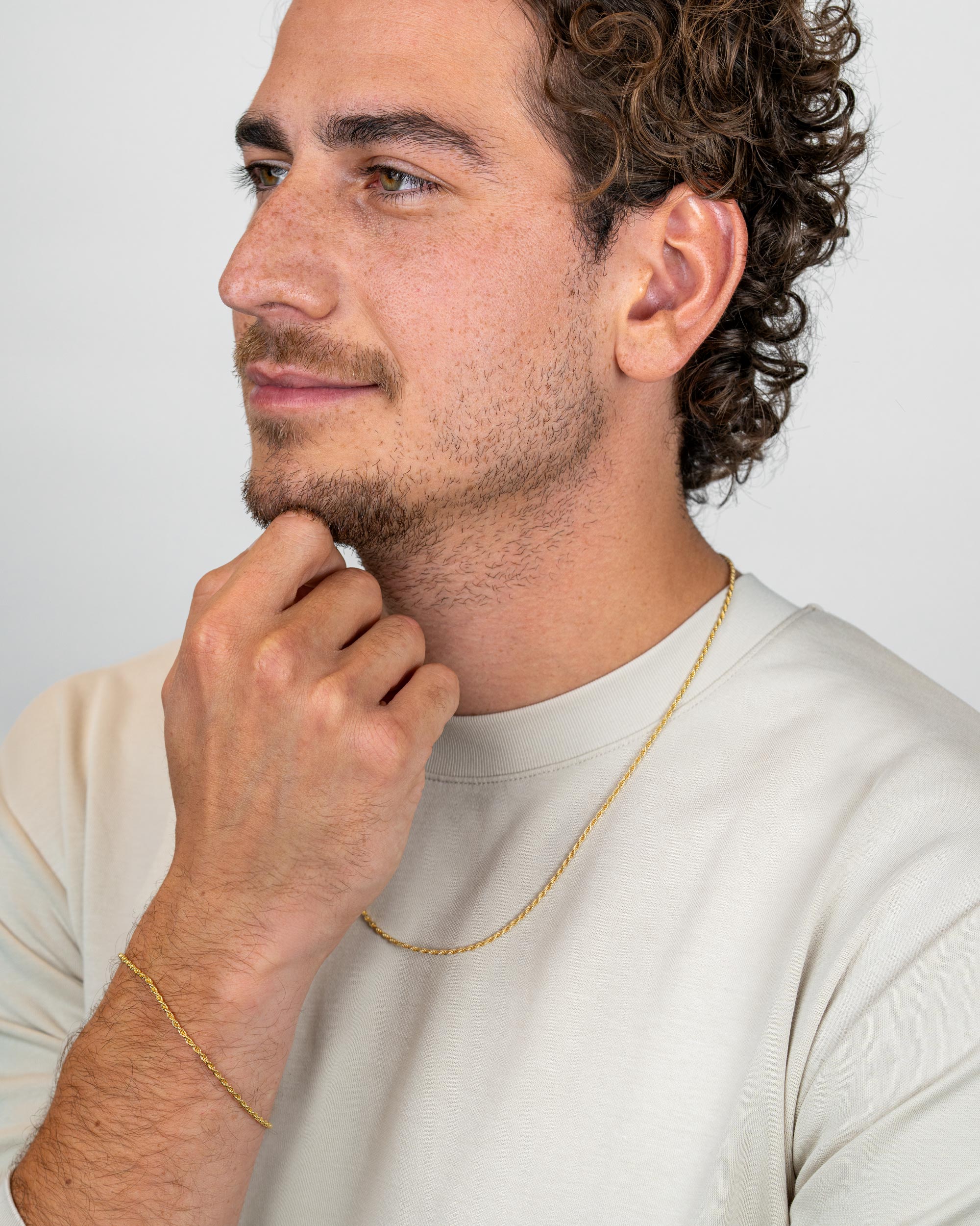 men’s gold plated rope chain styled on model – Fravour
#material_14ct Gold Plated