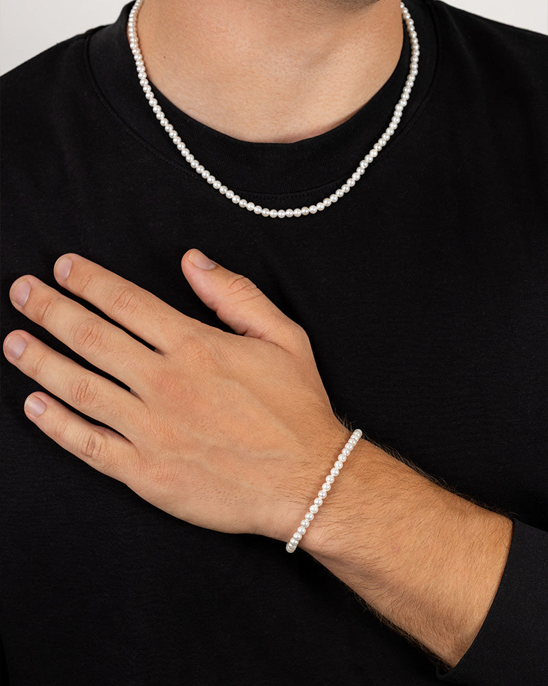 Pearl necklace