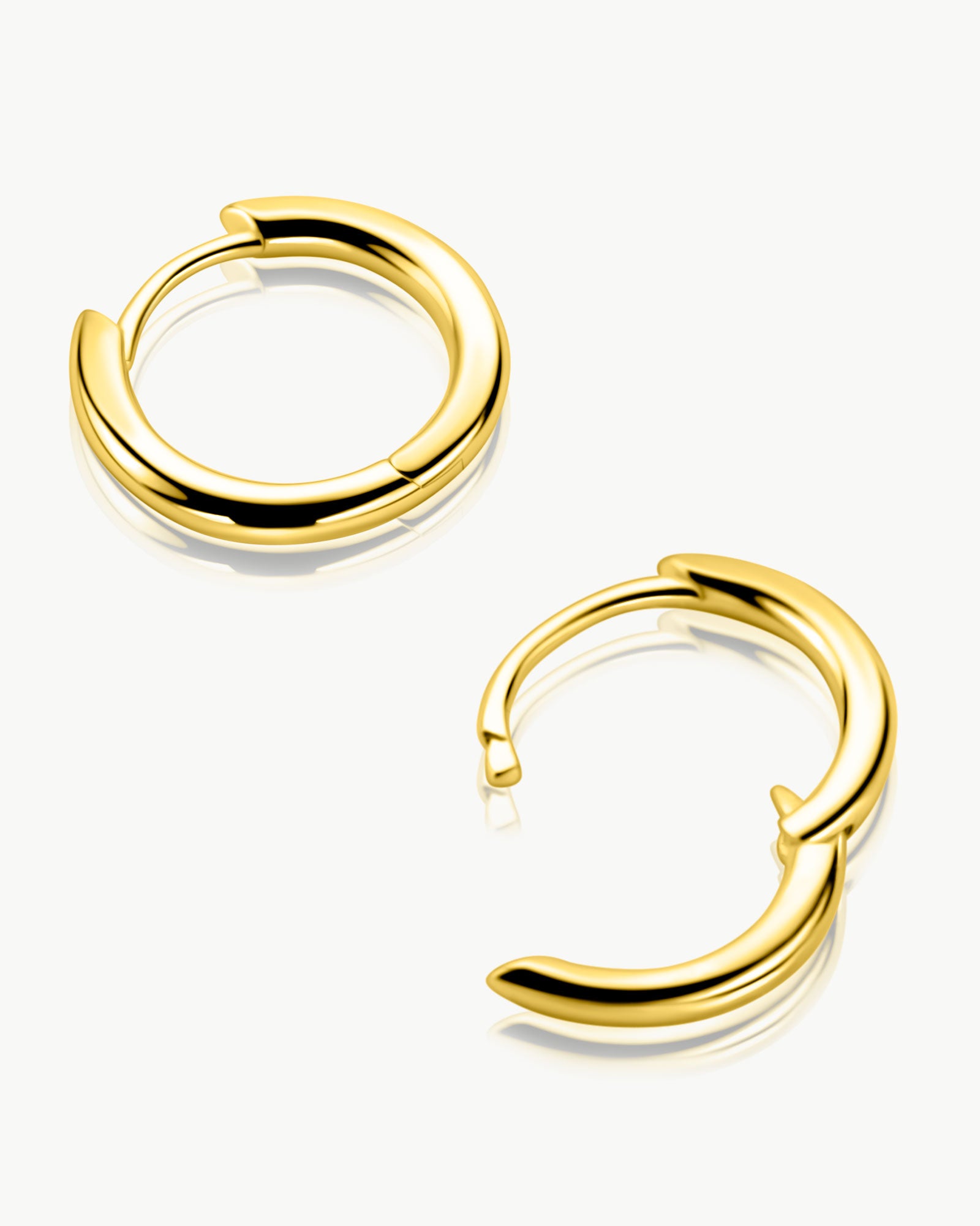 medium 12mm hoop earrings angled detail gold plated – Fravour
#material_14ct Gold Plated